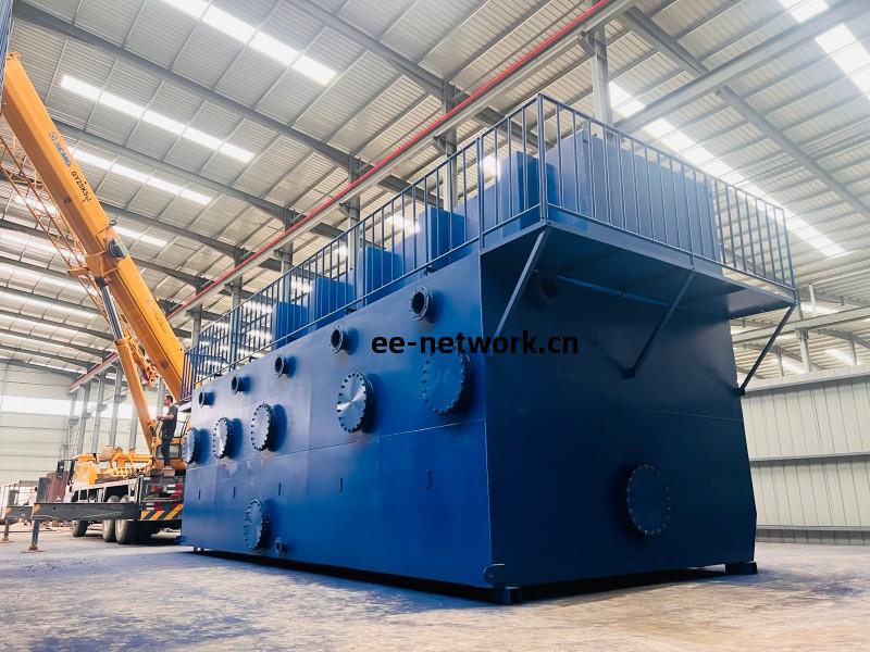 壹體化(hua)設(she)備加(jia)工現(xian)場